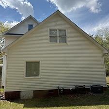 Spring-Cleaning-House-Wash-in-Simpsonville-SC 5